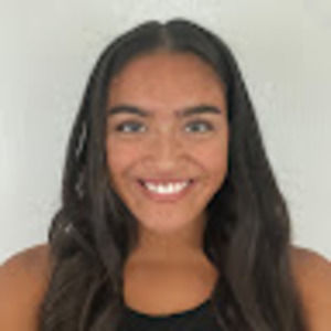 Meet your Posher, Chloe